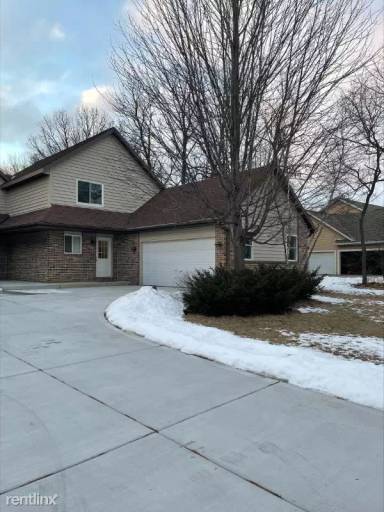 Main picture of W205S8313 Pasadena Dr