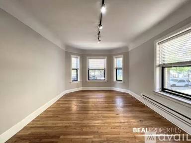 Main picture of 2317 N Rockwell St