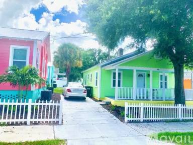 Main picture of 1502 N Fort Harrison Ave