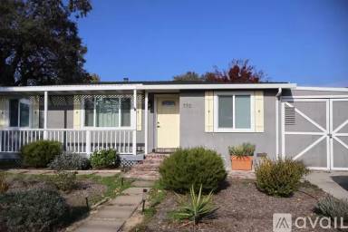 Main picture of 770 Verano Ave
