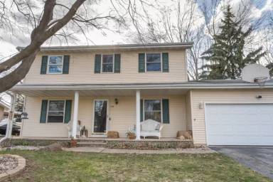 Main picture of 1143 Green Acres Ln
