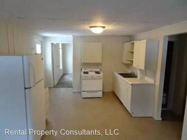 Main picture of 1645 Coit Ave NE