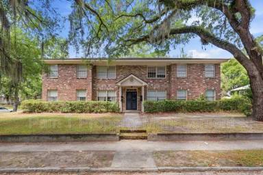 Main picture of 3411 Bull St