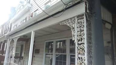 Main picture of 582 Sunbury St