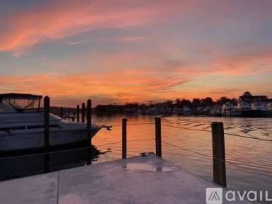 Main picture of 421 Harbour Pt