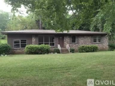 Main picture of 140 Rainey Aly