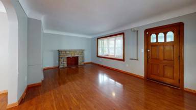 Main picture of 3138 W 99th St