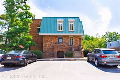 Main picture of 1667 S Hayes St