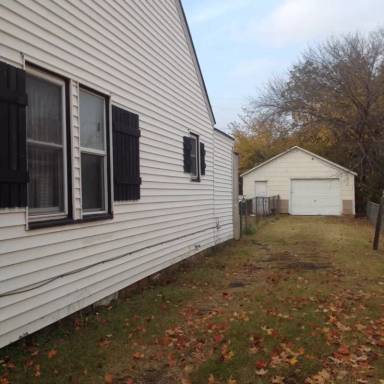 Main picture of 1918 W Cleveland Ave