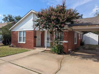 Main picture of 1908 27th St