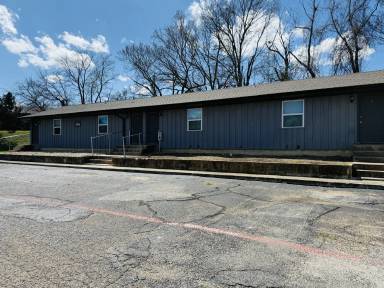 Main picture of 2826 Cedar Cir