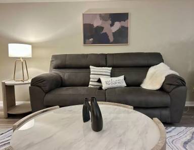 Main picture of 917 Davis Blvd