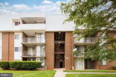 Main picture of 10222 Prince Pl