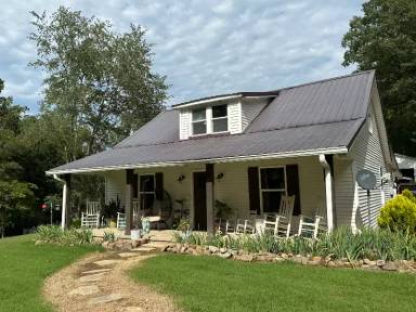 Main picture of 3671 E Sloan Rd
