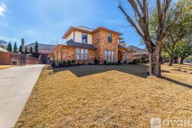Main picture of 605 Green Meadow St N