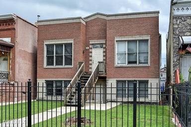Main picture of 2444 W Grenshaw St