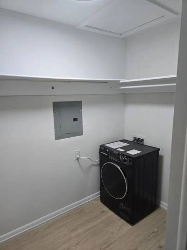 Main picture of 1401 S Frisco Ave