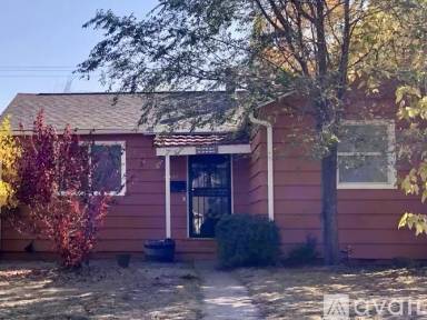 Main picture of 2634 S Vine St