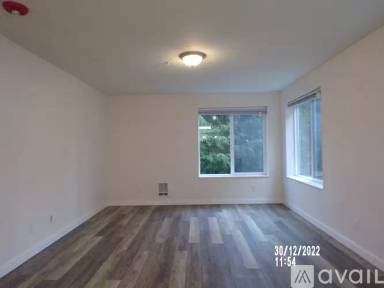 Main picture of 12544 15th Ave NE