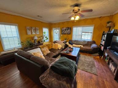 Main picture of 237 Wiltshire Dr