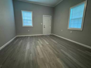 Main picture of 2705 Gordon Ave