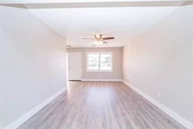 Main picture of 5434 44th St