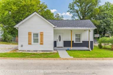 Main picture of 819 Woodside St