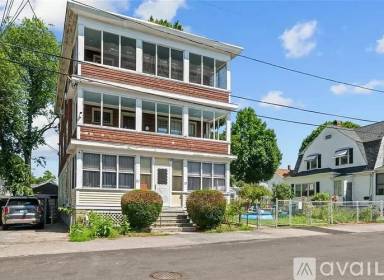 Main picture of 19 Redfern St