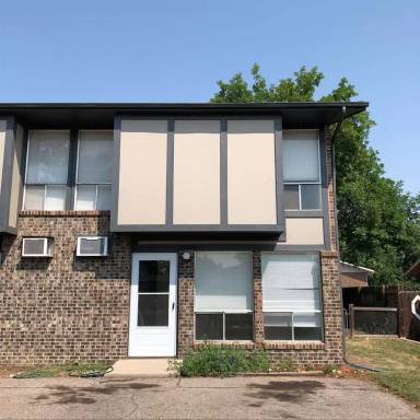 Main picture of 2916 Sumac St.