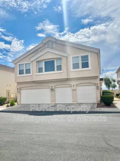 Main picture of 3047 Errol Flynn St