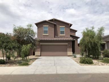 Main picture of 226 N 199th Dr