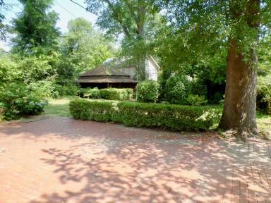 Main picture of 2525 15th St