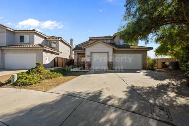 Main picture of 305 Toyon Ct