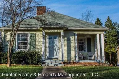 Main picture of 2411 Maplewood Ave