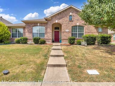 Main picture of 521 Magnolia Ln
