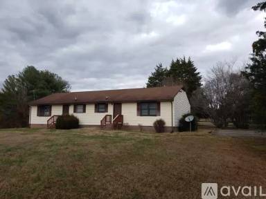 Main picture of 2082 Dogtown Rd