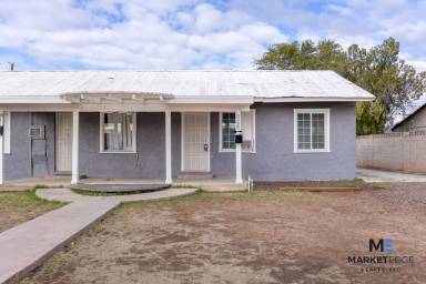Main picture of 3338 E Cambridge Ave