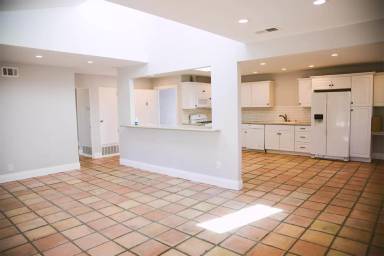 Main picture of 504 Mars Ave