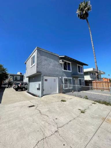 Main picture of 4362 Highland Ave