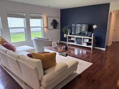 Main picture of 412 Vinicio Dr