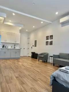 Main picture of 69 Amboy St