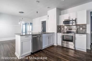 Main picture of 1577 S 72nd St
