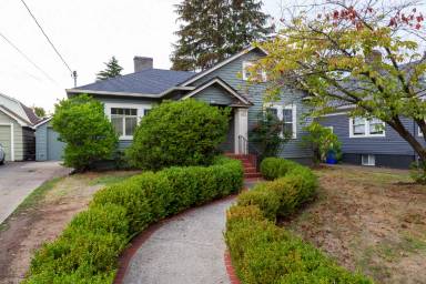 Main picture of 3405 NE 46th Ave