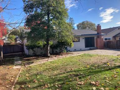 Main picture of 4 Jeffrey Ct