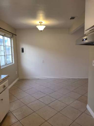 Main picture of 2378 Chanslor St