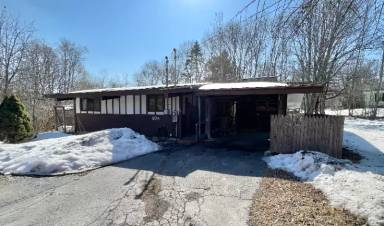 Main picture of 209 Main Rd S