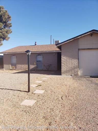 Main picture of 810 Arcturus Ave SE