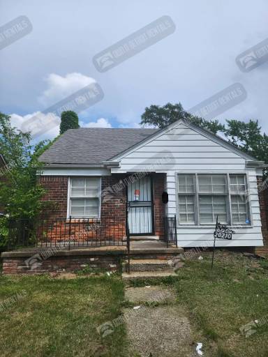 Main picture of 20210 Ashton Ave