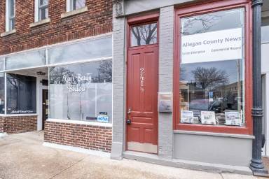 Main picture of 241 Hubbard St