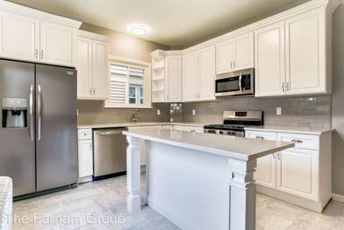 Main picture of 577 Orange St